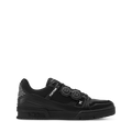 Sneaker LV Trainer, un modèle emblématique de la maison Louis Vuitton.