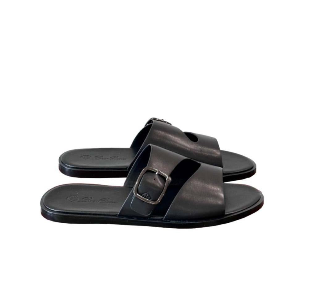 Sandales en cuir noir de la marque Loro Piana
