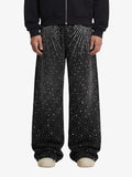 jean noir en denim orné de strass