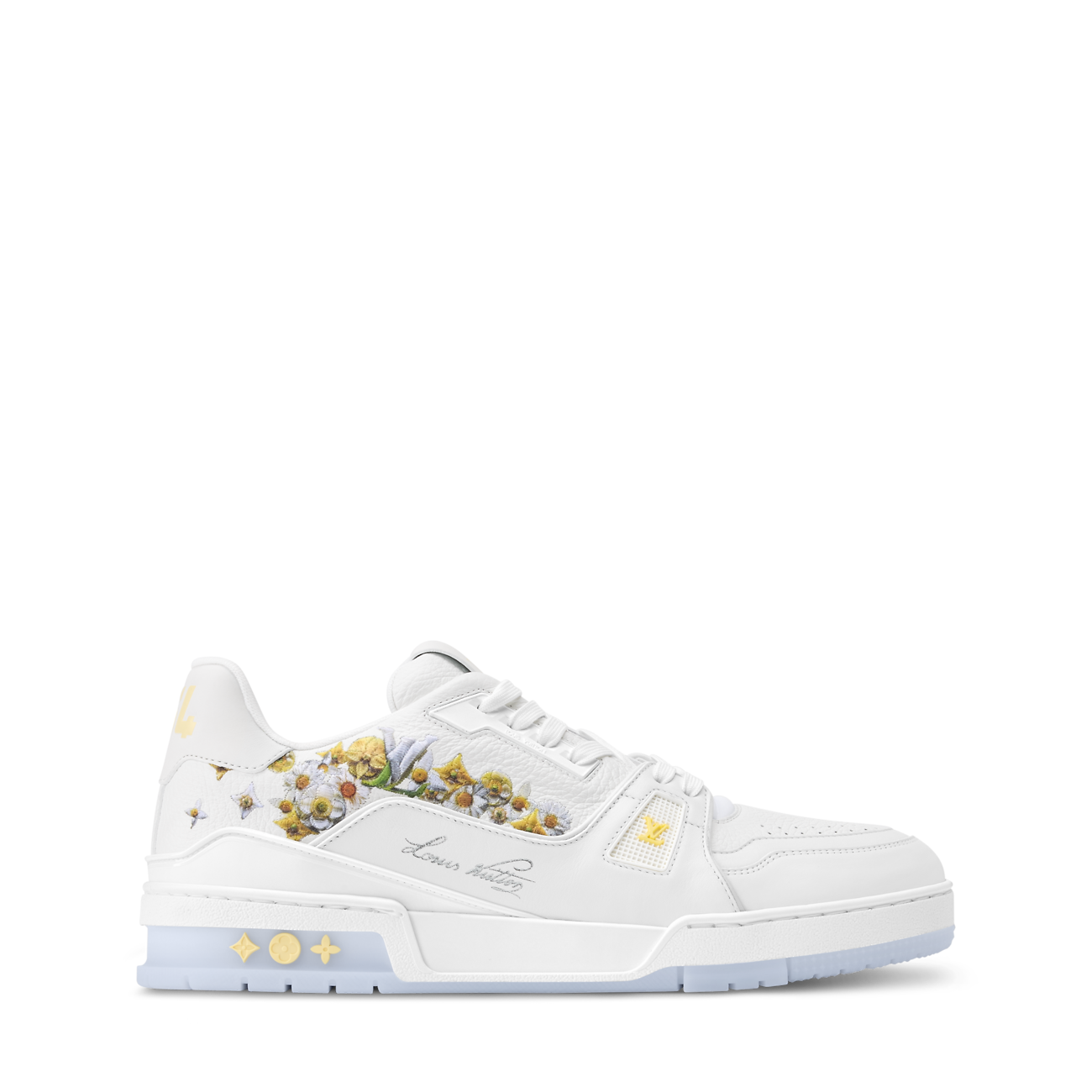 baskets Louis Vuitton LV Trainer en cuir de veau grainé blanc, ornées de broderies florales de la collection Printemps 2026