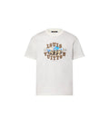 t-shirt graphique en coton et lin mélangés blanc laiteux de Louis Vuitton, issu de la collection Automne-Hiver 2024 (FW24) dessinée par Pharrell Williams