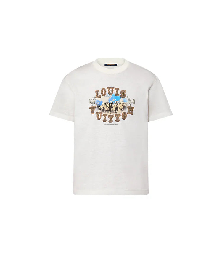 t-shirt graphique en coton et lin mélangés blanc laiteux de Louis Vuitton, issu de la collection Automne-Hiver 2024 (FW24) dessinée par Pharrell Williams