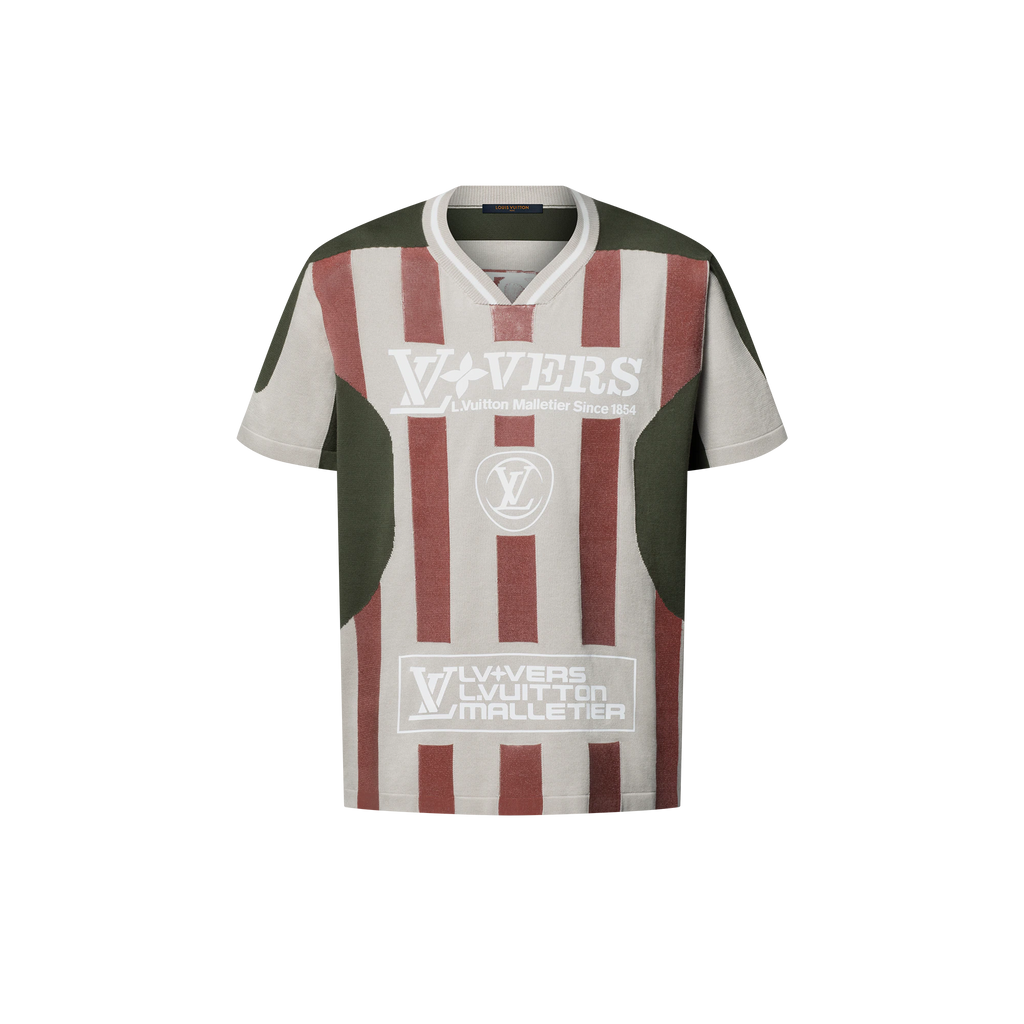 t-shirt Louis Vuitton présentant un motif rayé bordeaux et blanc avec des graphismes "V+VERS" blancs