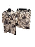 ensemble chemise à manches courtes etshort de la collection Louis Vuitton