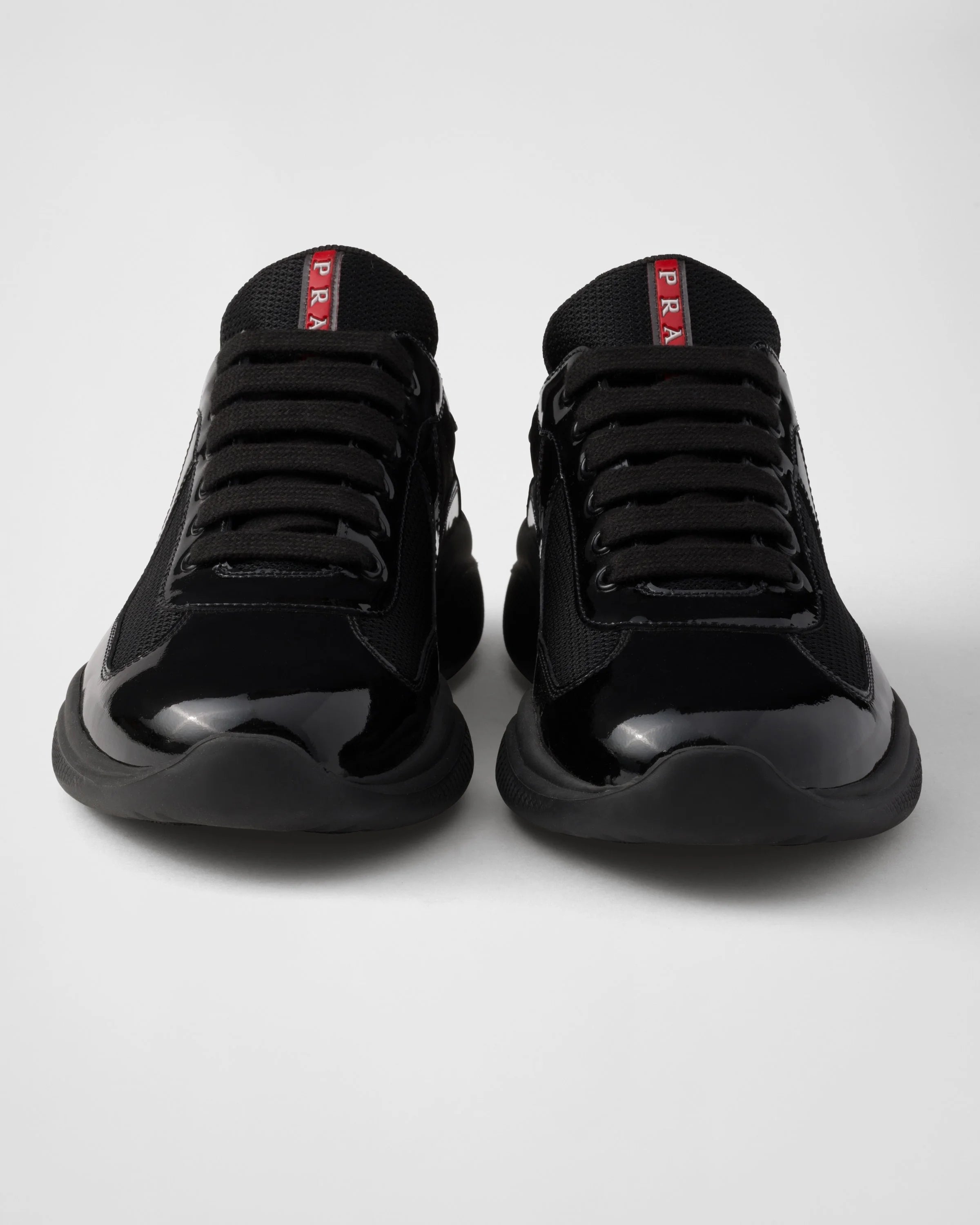 baskets Prada America's Cup en cuir verni noir