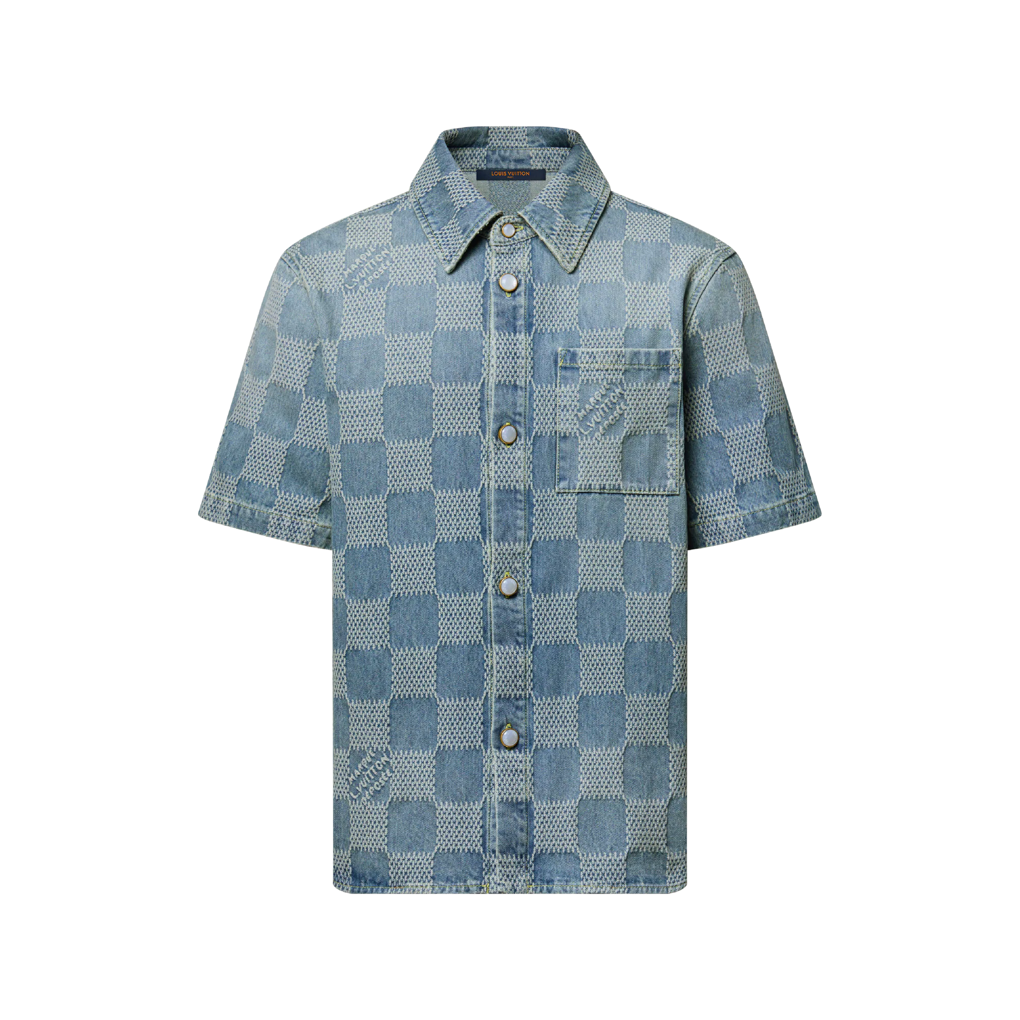 Chemise Damier 3D en denim léger de la maison Louis Vuitton.