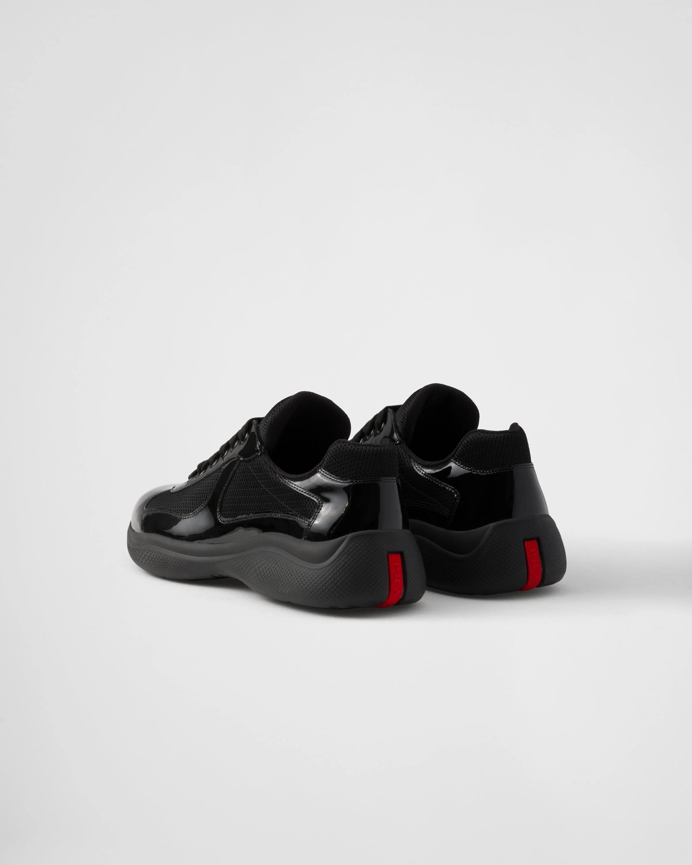 baskets Prada America's Cup en cuir verni noir