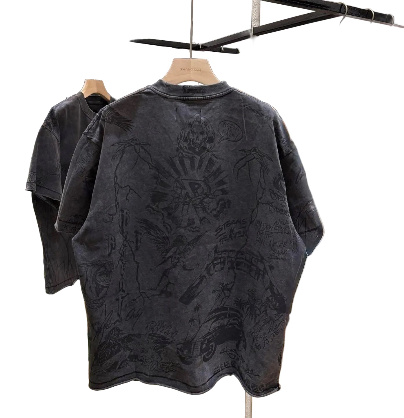 Legacy T-Shirt de la marque Represent,