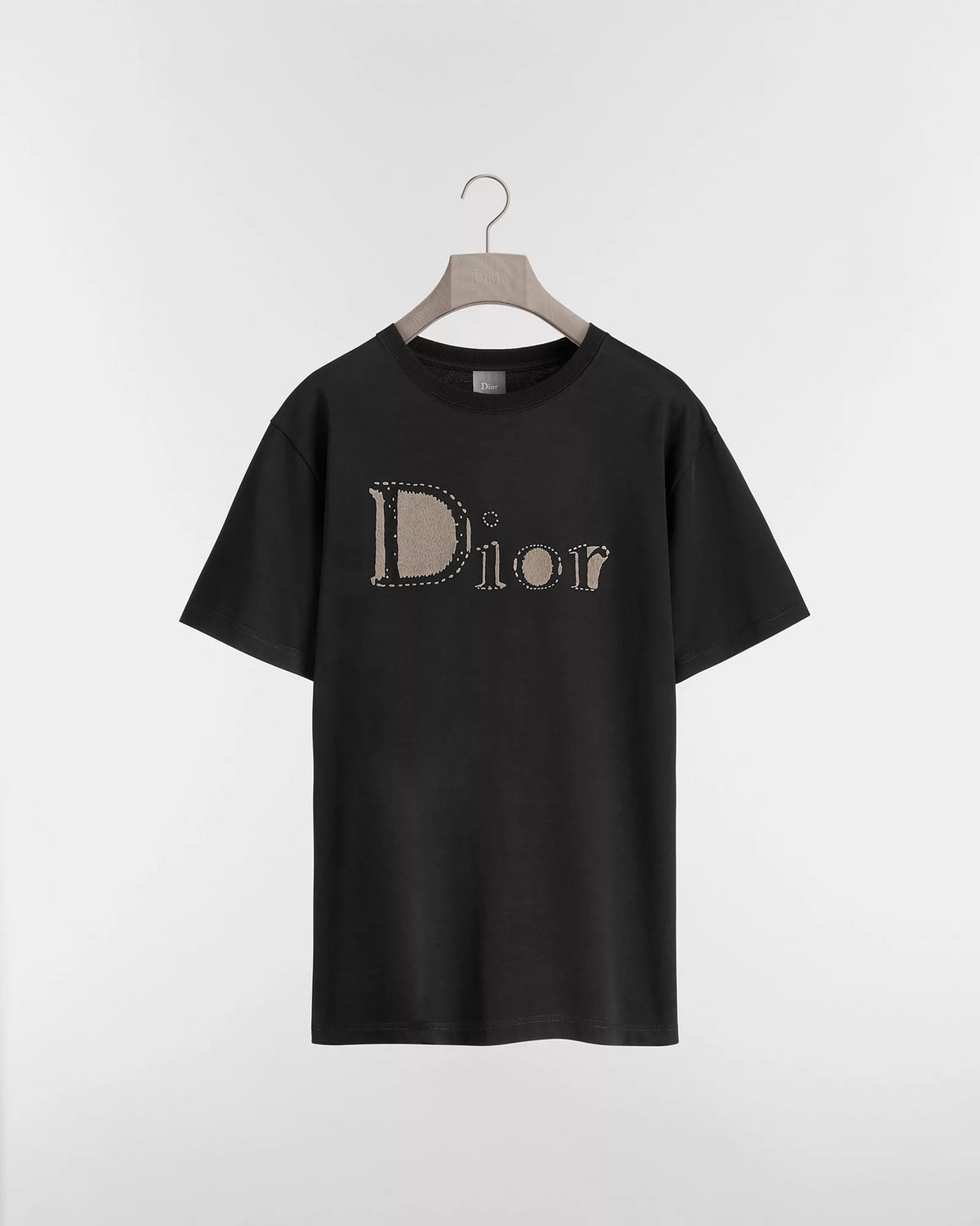 le t-shirt Dior Reverse à coupe relax, une création de la collection Été 2026 de la maison Dior.