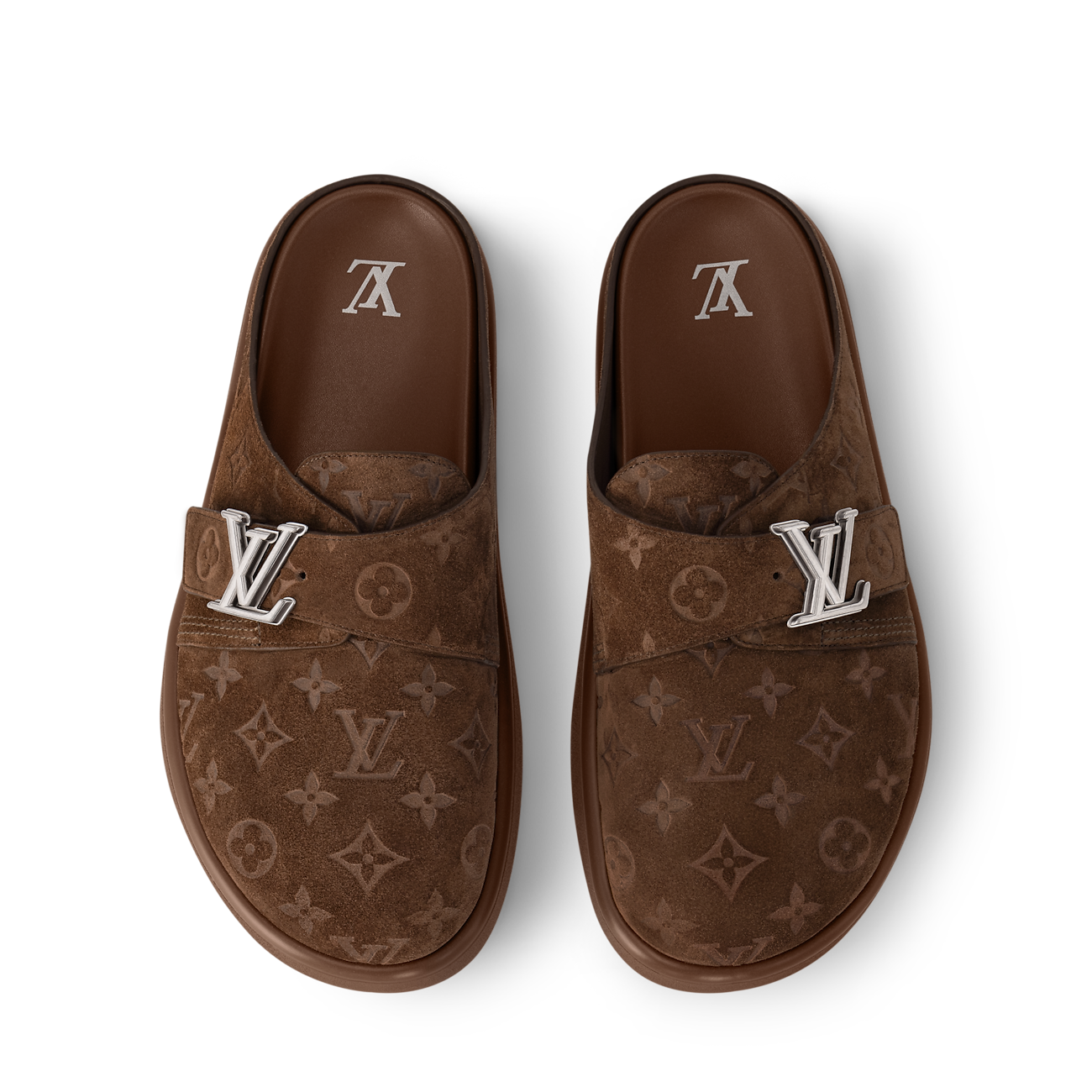 des mules Louis Vuitton Easy en cuir de veau velours embossé du motif Monogram emblématique avec une boucle ajustable siglée